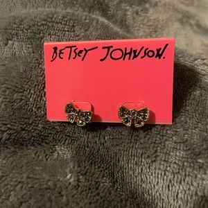 Betsy Johnson Purple Bow Earrings